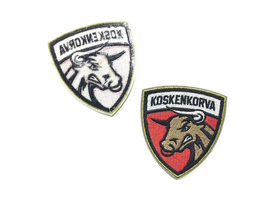 China Brooches Adhesive Embroidered Patches Iron - On Backing Customized Shape supplier